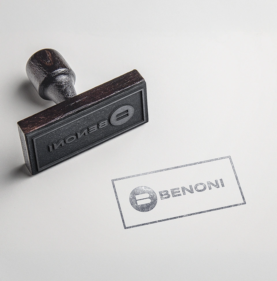 benoni logo timbro mockup