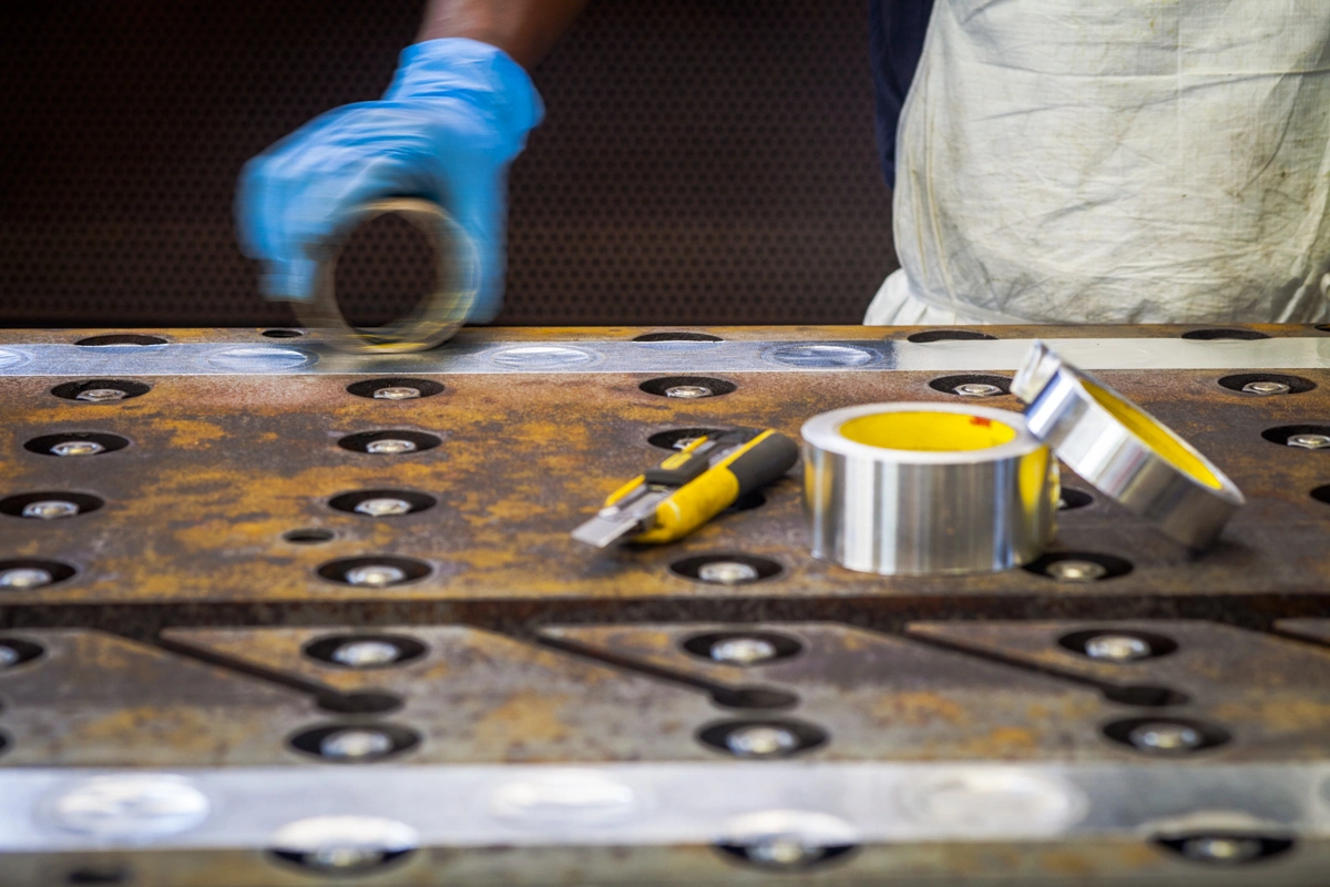 dettaglio lavoro operaio benoni