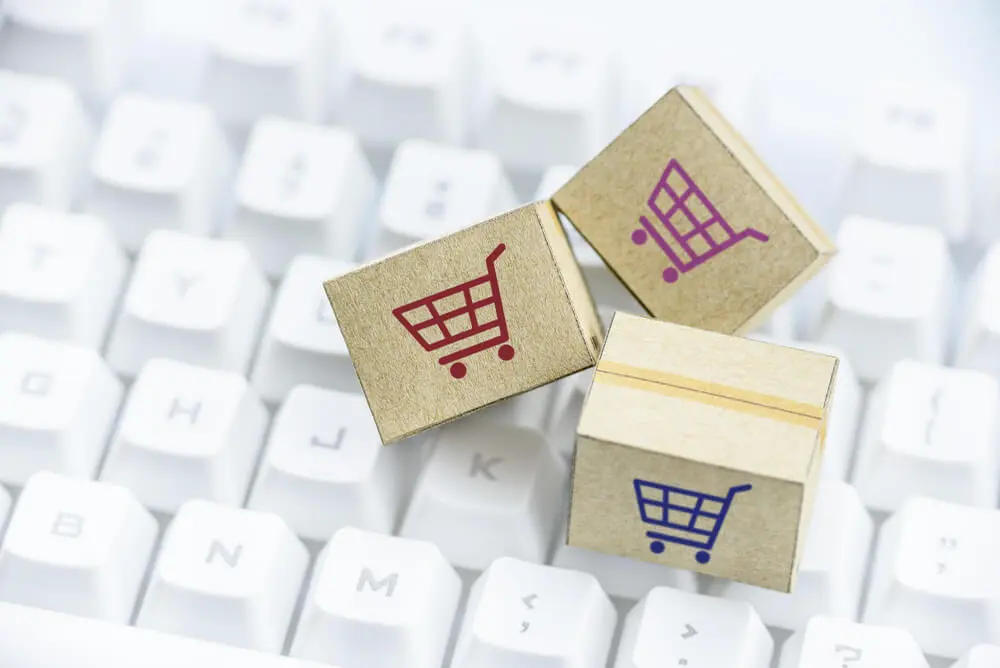 Magento, WooCommerce, PrestaShop o Shopify: quale scegliere? E-commerce a confronto: motivi e vantaggi.