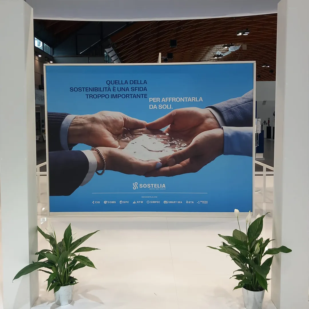 poster mani acqua comunicazione trattamento acque