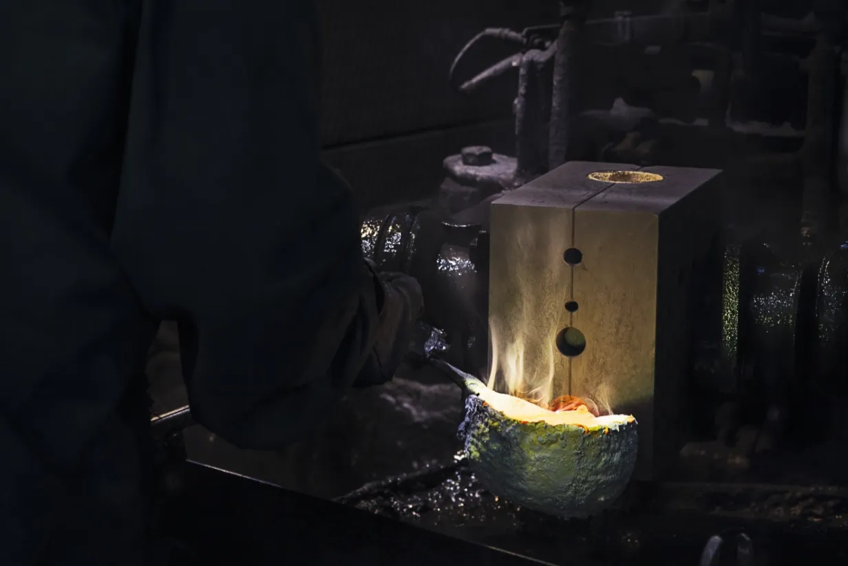 servizio fotografico stampo fonderia ottone